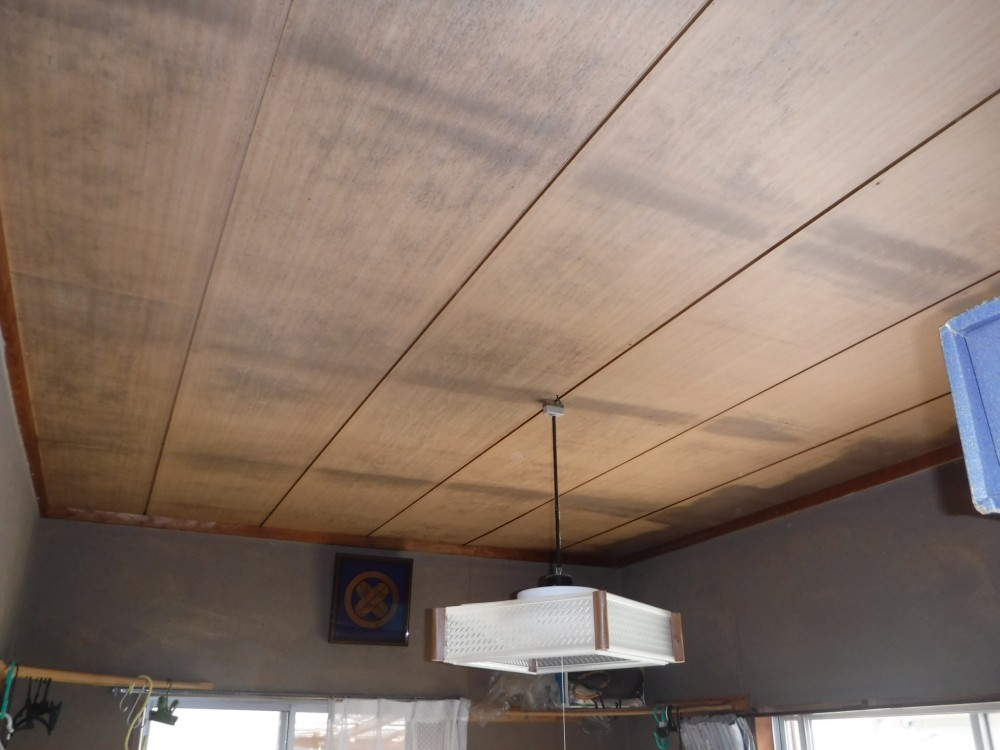 和室の天井の種類と比較 リフォームで壁紙クロスと塗装の比較も リフォームアンサー