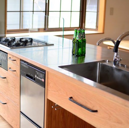 キッチン天板素材の種類や特徴の違いとデメリット比較 選び方も リフォームアンサー
